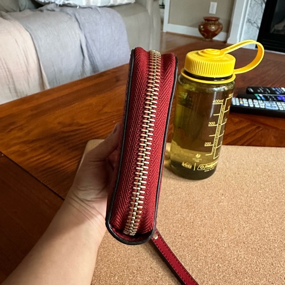 Michael Kors Leather Full Zip Around Wallet & Wrislet, Red, Large - Picture 5 of 15